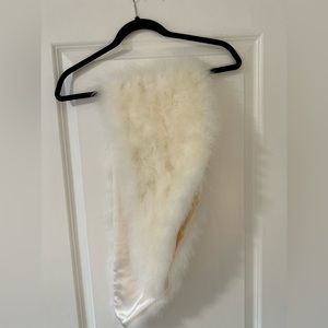 Genuine ostrich feather wrap